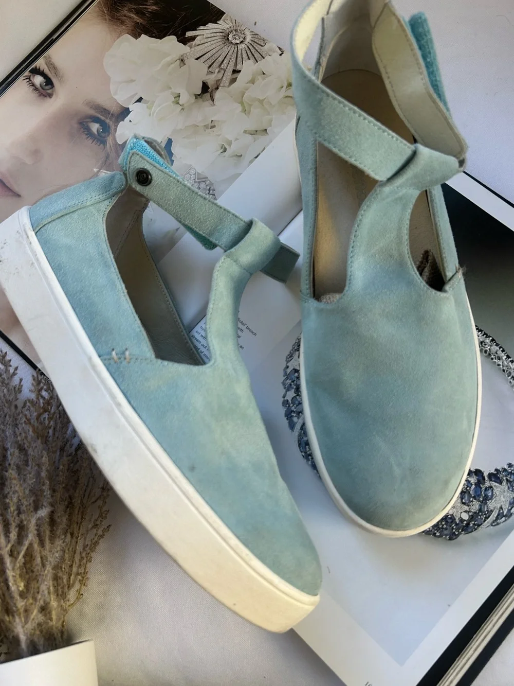 Women’s Mint Suede Slip-On Platform Sneakers 9.5